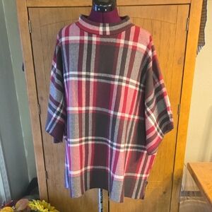 053 Joan Rivers Red Brown and White Plaid Poncho